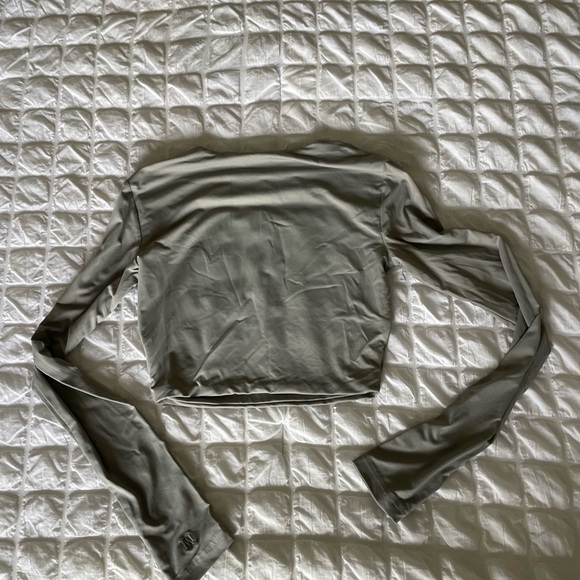 Meshki Emely  Fitted Long Sleeve Crop Top - Picture 6 of 10